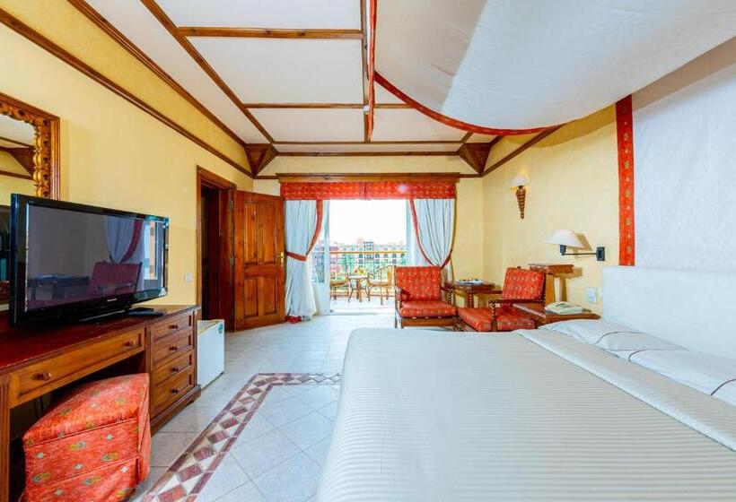 اتاق خانوادگی, The Grand Resort