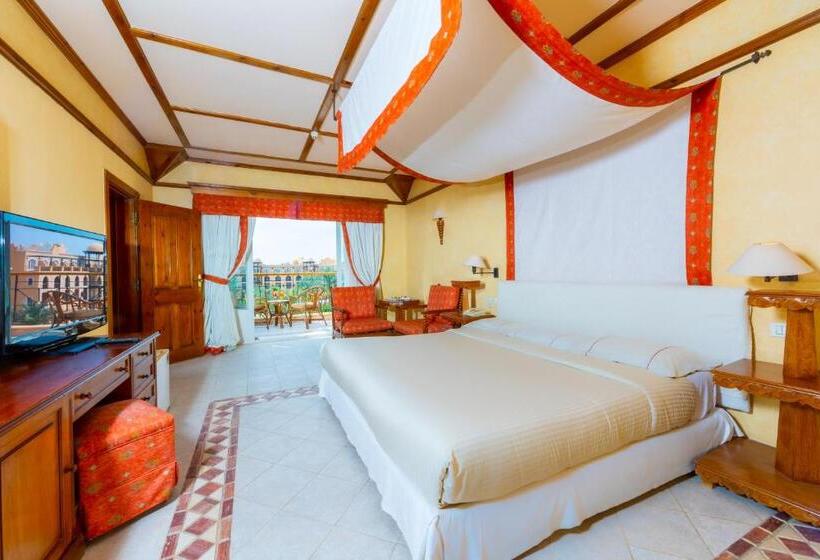 اتاق خانوادگی, The Grand Resort