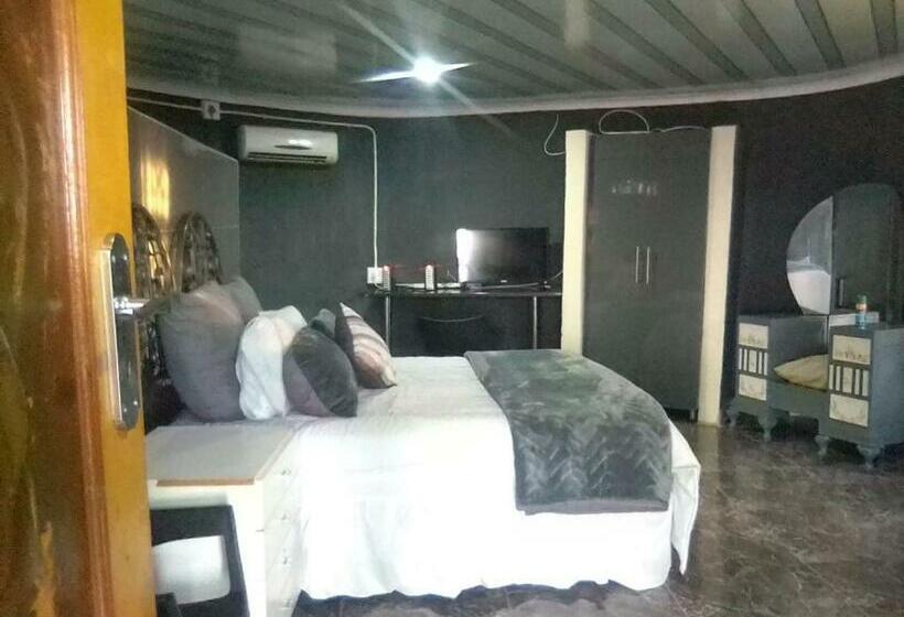 Номер Deluxe, Beulah Group Bnb And Prayer Centre