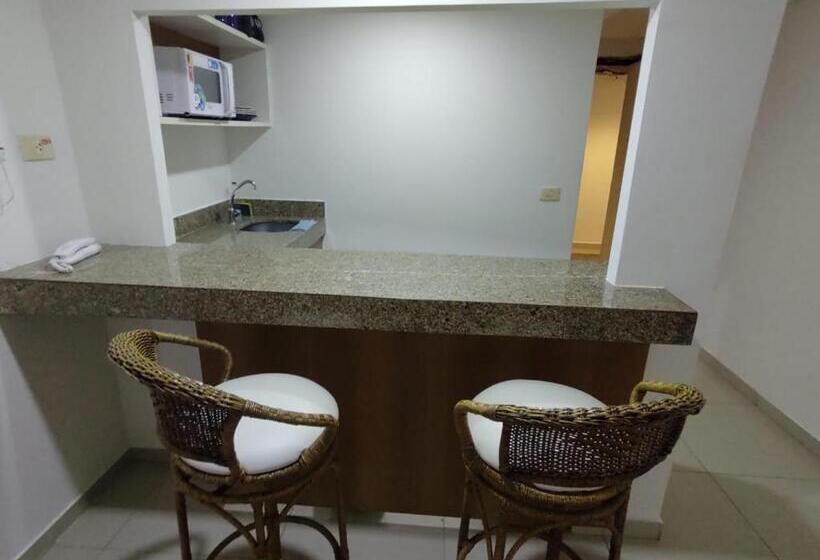 آپارتمان 1 خوابه با بالکن, Apartamentos Marinas