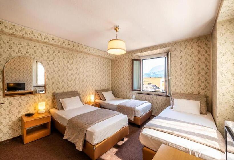 Номер Стандарт Трехместный, Albergo Ristorante Svizzero