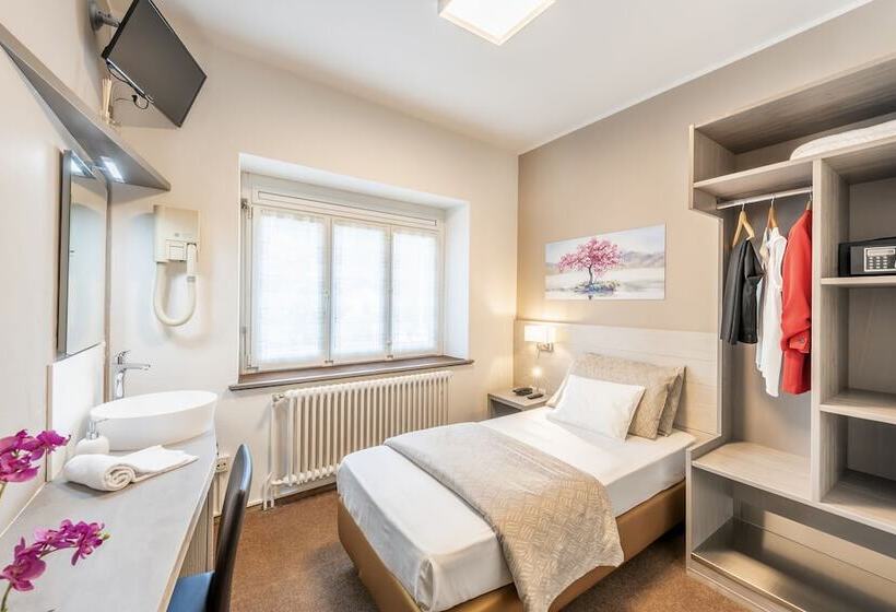 标准单人间, Albergo Ristorante Svizzero