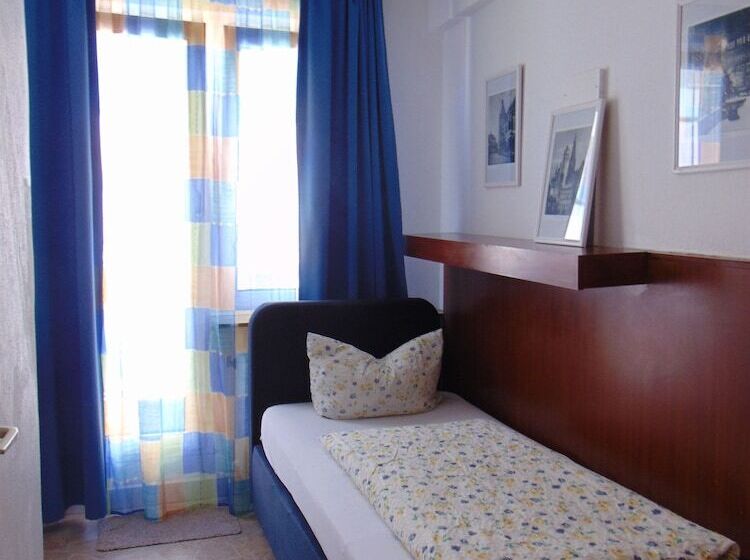 اتاق استاندارد یک نفره, Hostel Heinzelmännchen