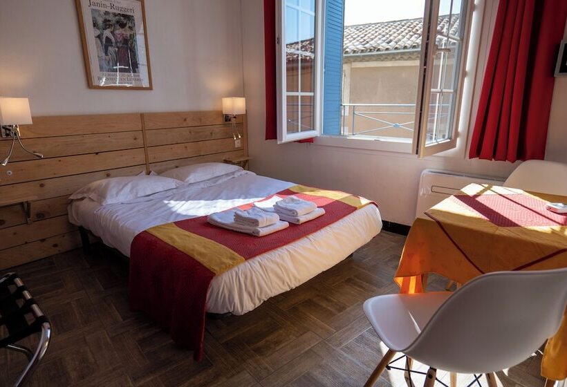Номер Стандарт с Террасой, Hôtel Restaurant Le César