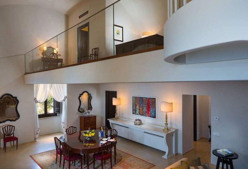سوئیت اجرایی با چشم‌انداز دریا, Monastero Santa Rosa Hotel & Spa