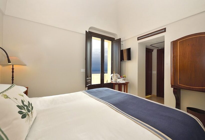 اتاق استاندارد با تخت دوبل و چشم‌انداز دریا, Monastero Santa Rosa Hotel & Spa