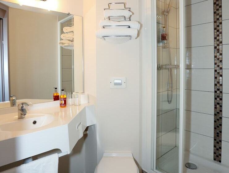 Трехместный Номер Комфорт, The Originals City, Hôtel Mulhouse Est