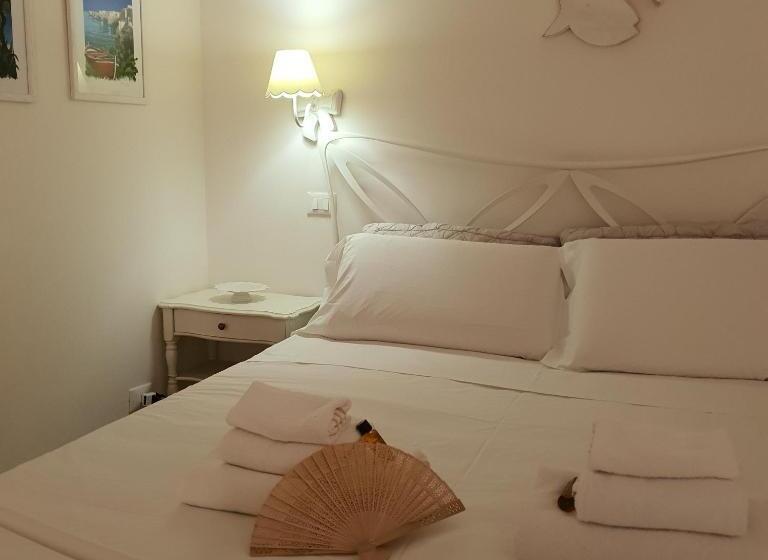 디럭스 룸, White Suite Polignano 08