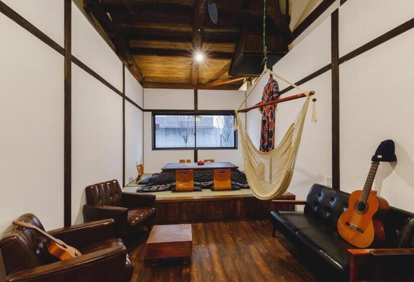 خانه 1 خوابه, Couch Potato Hostel   Vacation Stay 88235