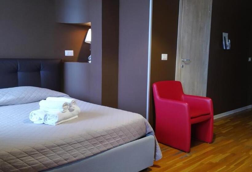 اتاق استاندارد با بالکن, Cconforthotels R&b Dolci Emozioni   Self Check In