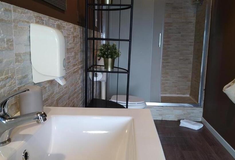 اتاق لوکس با بالکن, Cconforthotels R&b Dolci Emozioni   Self Check In