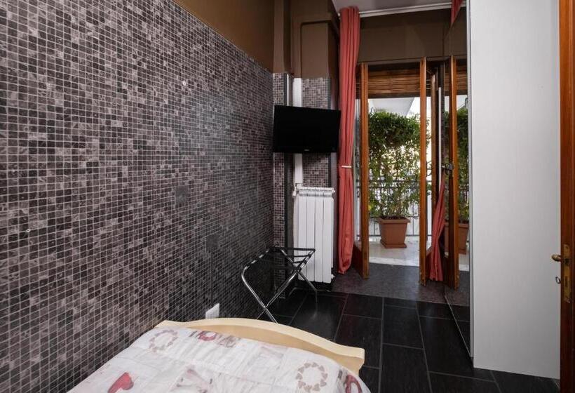 اتاق استاندارد یک تخته با بالکن, Cconforthotels R&b Dolci Emozioni   Self Check In