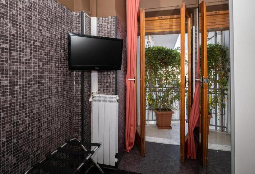 اتاق استاندارد یک تخته با بالکن, Cconforthotels R&b Dolci Emozioni   Self Check In