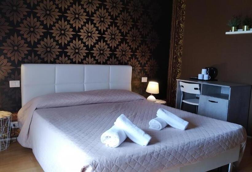 اتاق لوکس با بالکن, Cconforthotels R&b Dolci Emozioni   Self Check In