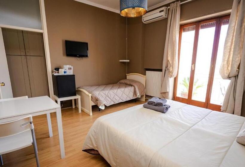 اتاق استاندارد سه نفره, Cconforthotels R&b Dolci Emozioni   Self Check In