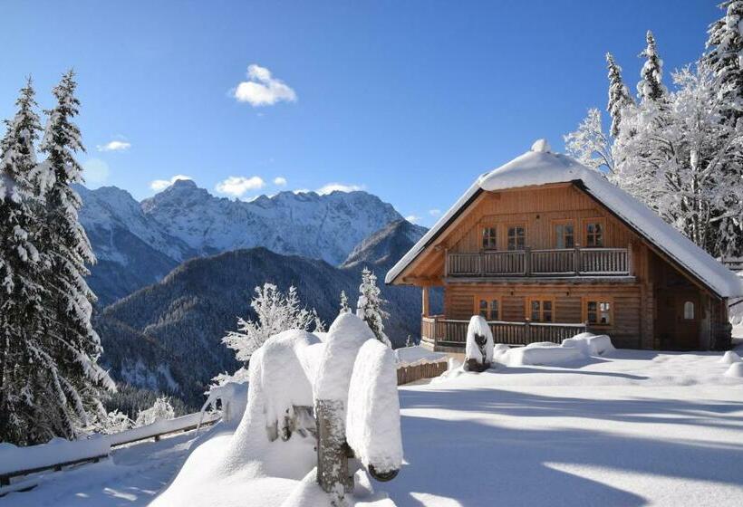 کلبه ییلاقی سوپریور یک خوابه, Holiday Chalet Alpine Dreams