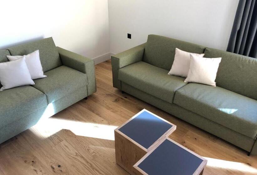 带1个卧室的带阳台的公寓, Catrina Resort