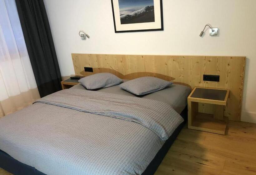 带阳台套房, Catrina Resort