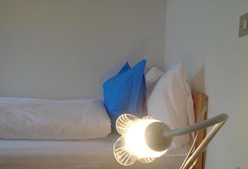 Quarto Estandar Individual, Garni Suisse