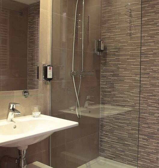 Трехместный Номер Комфорт, Morphee Lille Villeneuve D Ascq