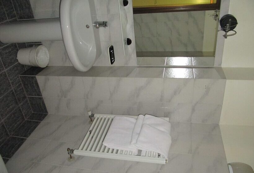 Quarto Triplo Estandar, Orzi