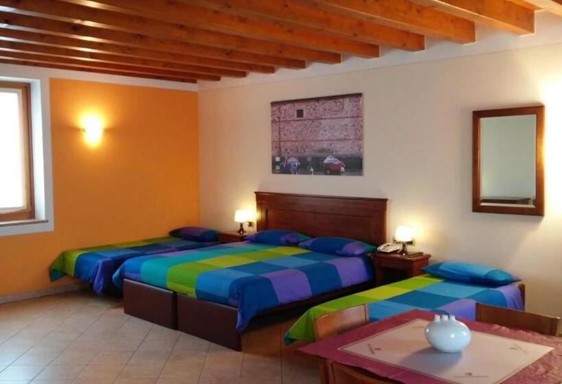 Четырехместный Номер Стандарт, Relais Corte Pontigliardo