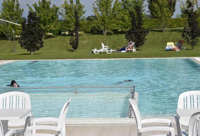 Апартаменты 3 Спальни, Relais Corte Pontigliardo