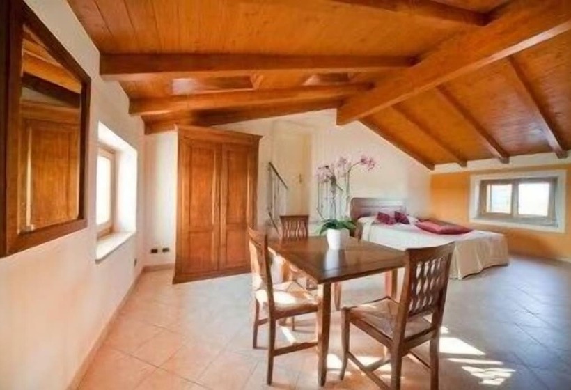 Четырехместный Номер Стандарт, Relais Corte Pontigliardo