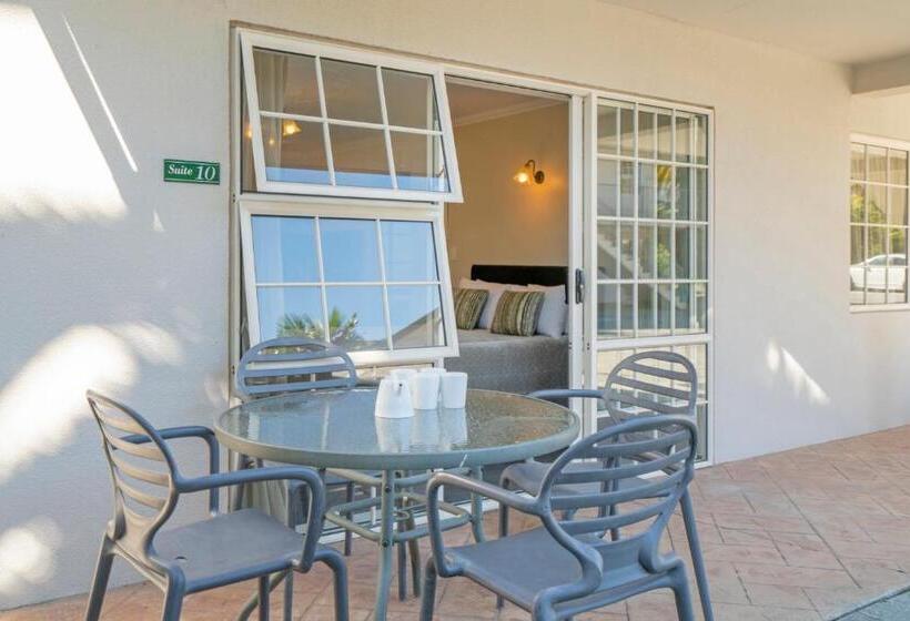 سوییت خانوادگی, Silver Fern Rotorua Suites & Spa