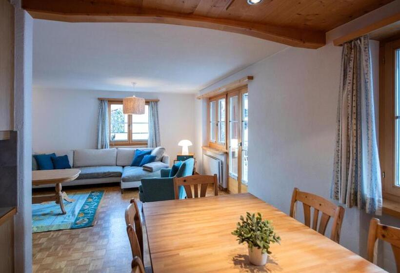 Апартаменты 3 Спальни, Sportlodge Klosters