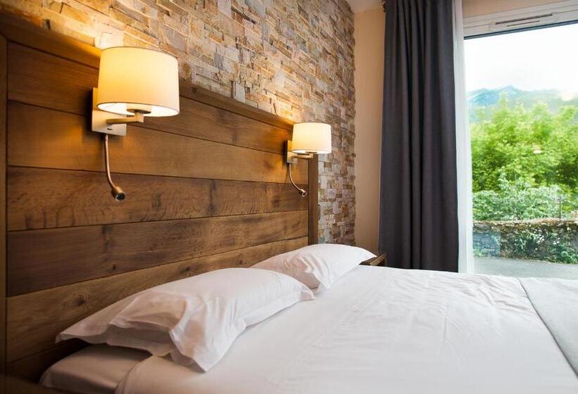 Номер Комфорт, Logis Hotel Erreguina