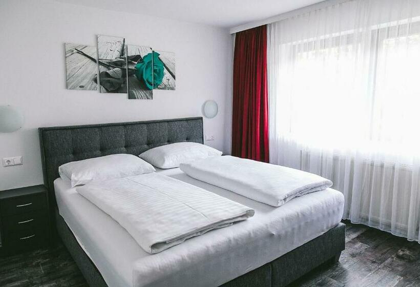 Апартаменты 3 Спальни, Apartments Margarethenbad