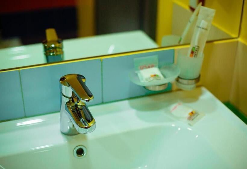 سوییت, City Hotel Shymkent