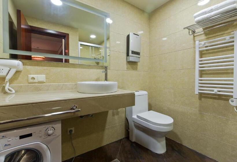 استودیوی استاندارد, Dreamland Oasis Apart