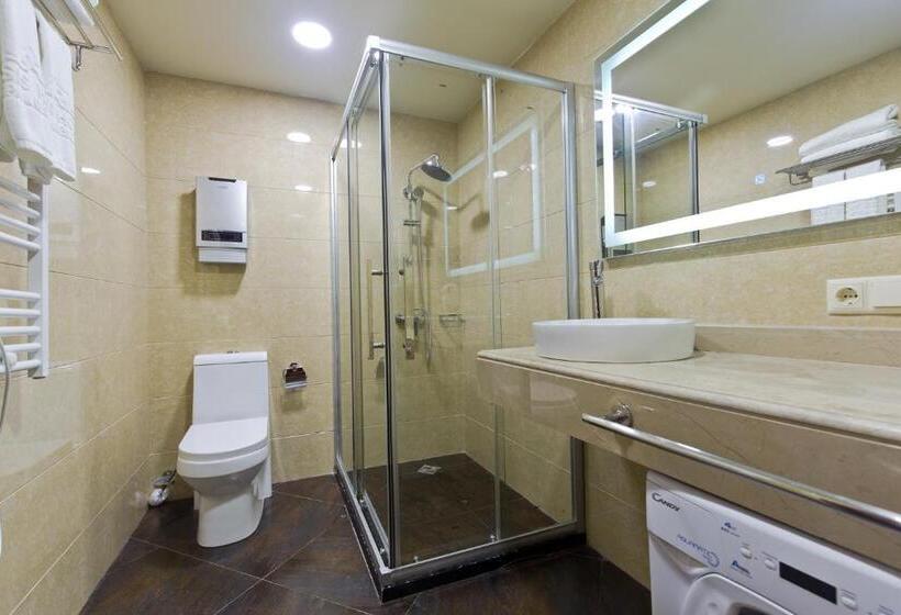 استودیوی استاندارد, Dreamland Oasis Apart
