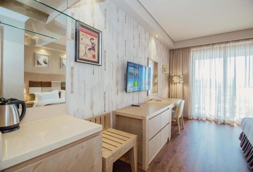 استودیوی استاندارد, Dreamland Oasis Apart