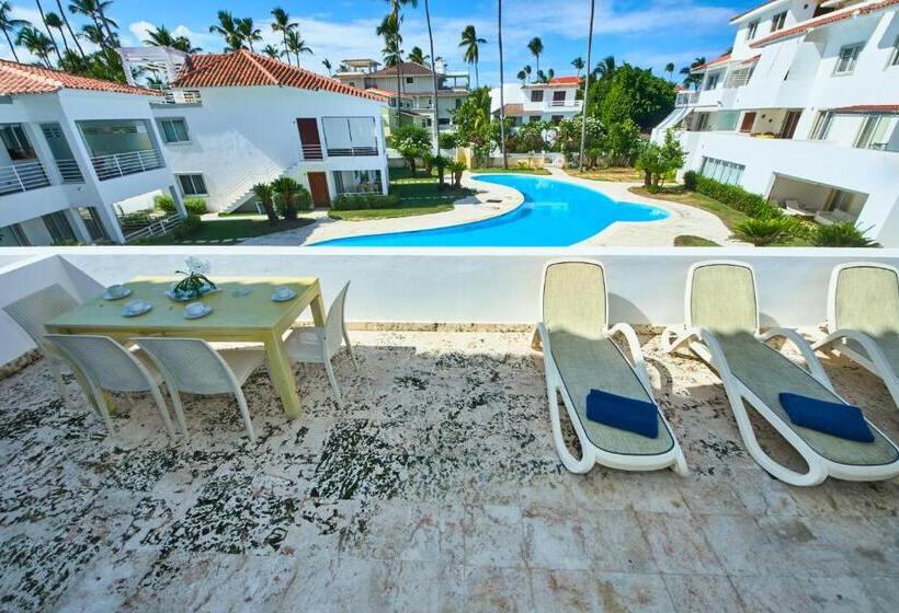 آپارتمان 1 خوابه با چشم‌انداز استخر, Las Terrazas Condo Punta Cana Beach   Los Corales Village