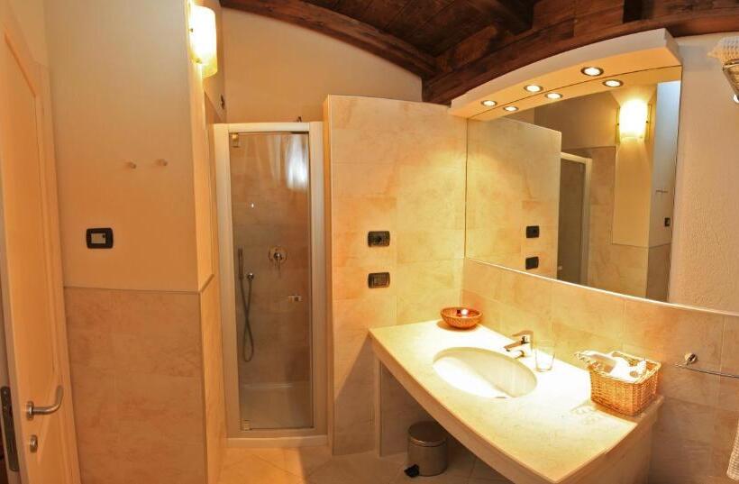 标准单人间, Albergo Della Ceramica