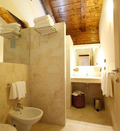 四人标准间, Albergo Della Ceramica