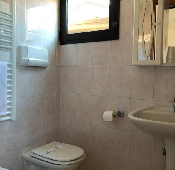 Quarto Estandar Individual, Eden
