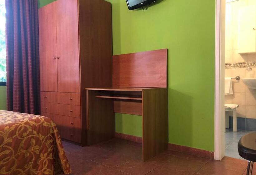 Quarto Estandar, Eden