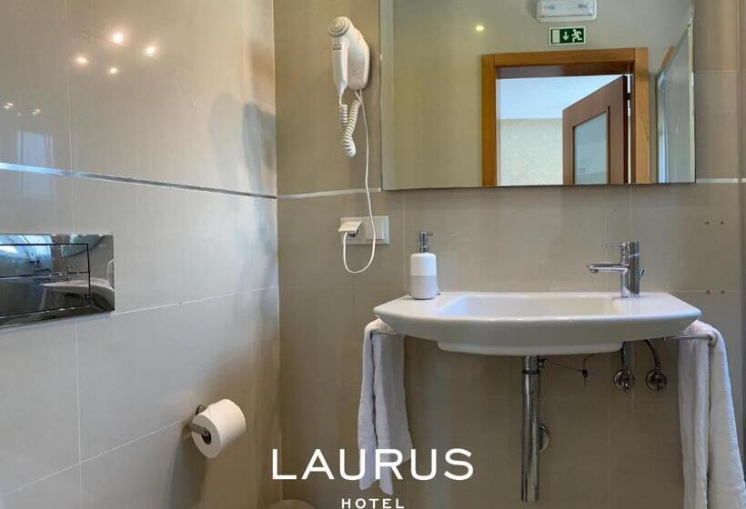 Номер Стандарт, Laurus