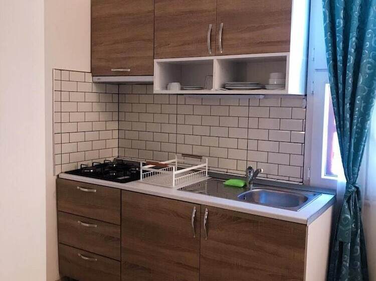 استودیوی استاندارد, Urcu