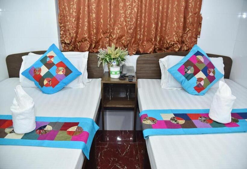 اتاق لوکس خانوادگی, David Lounge