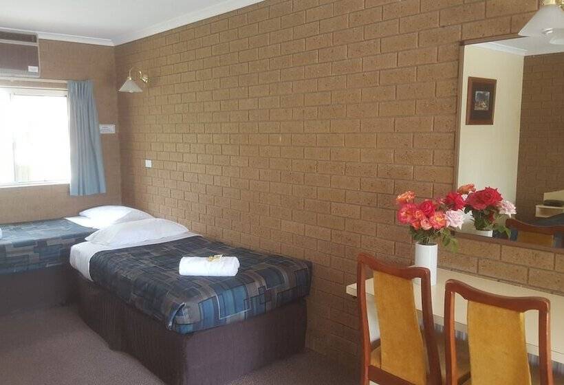 패밀리 룸, Hepburn Springs Motor Inn