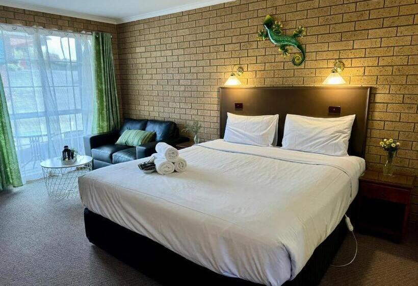 스탠다드 룸 킹사이즈 침대, Hepburn Springs Motor Inn