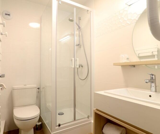 Номер Стандарт, Hôtel Miléade De La Plage   Binic