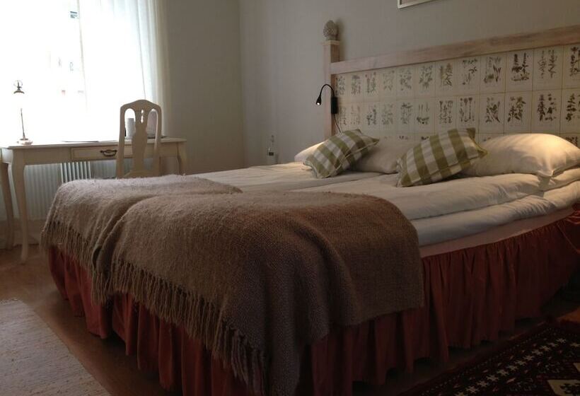 Quarto Estandar, Strand