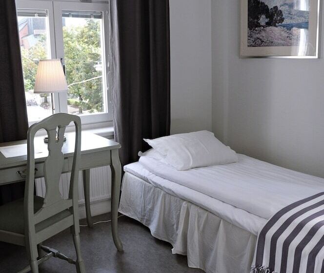Suite Familiar 2 Quartos, Strand