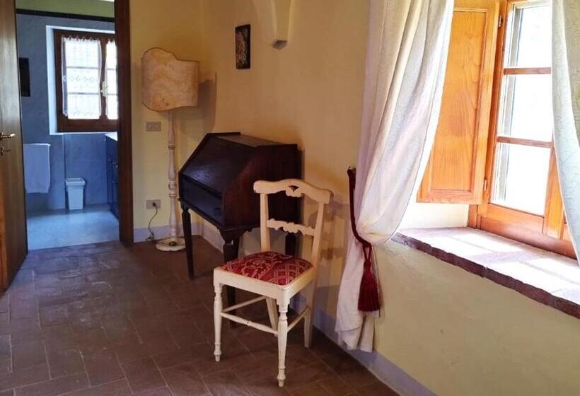 غرفة سوبيريور, Borgo Livernano